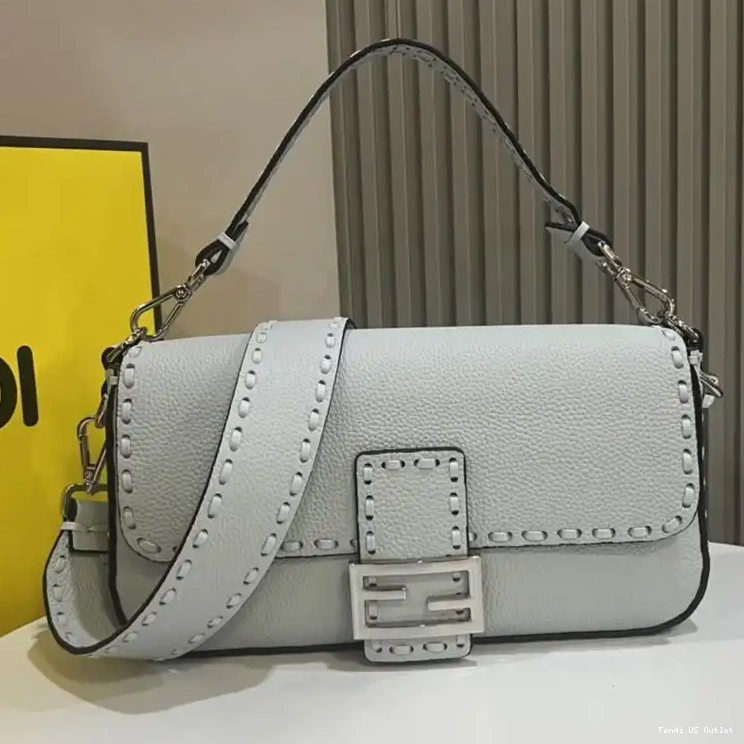 HOT Romano Cuoio Fendi In Selleria Leather Bag Blue Sky Baguette Medium 0603